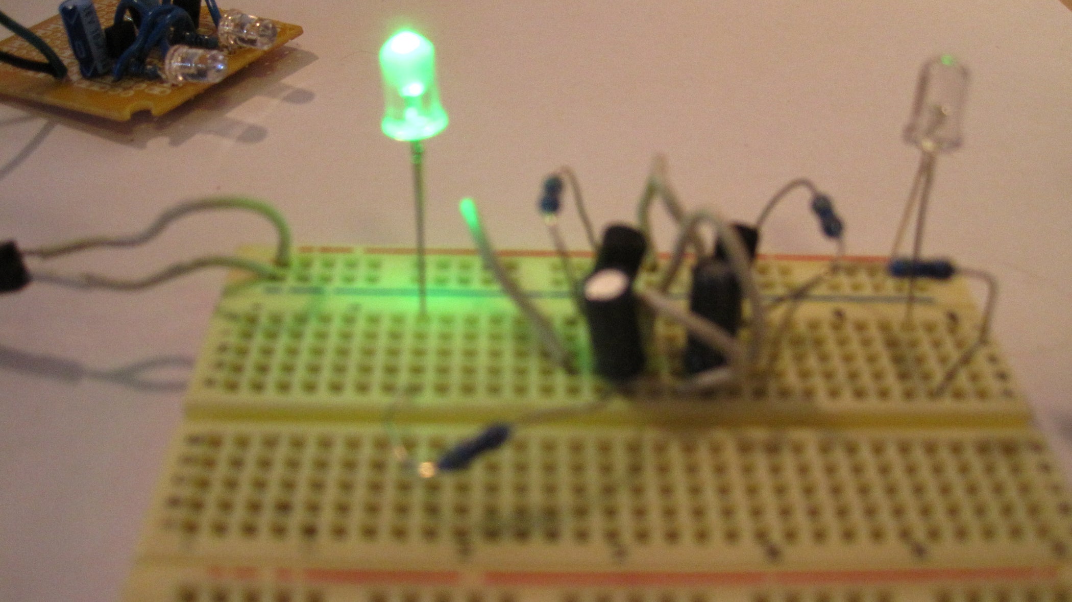 Two Transistor LED Flasher Circuit : 5 Steps - Instructables