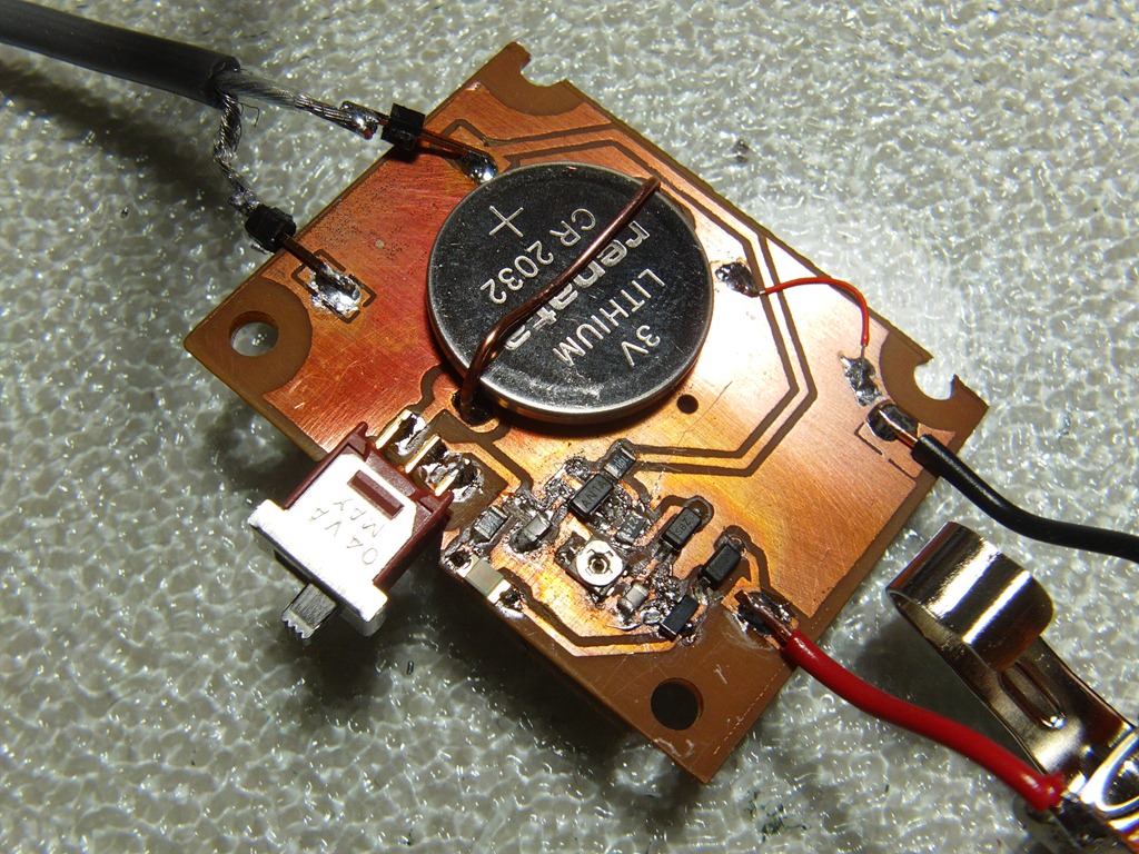 Kick Trigger to RockBand/Guitar Hero Adapter 3 Steps Instructables