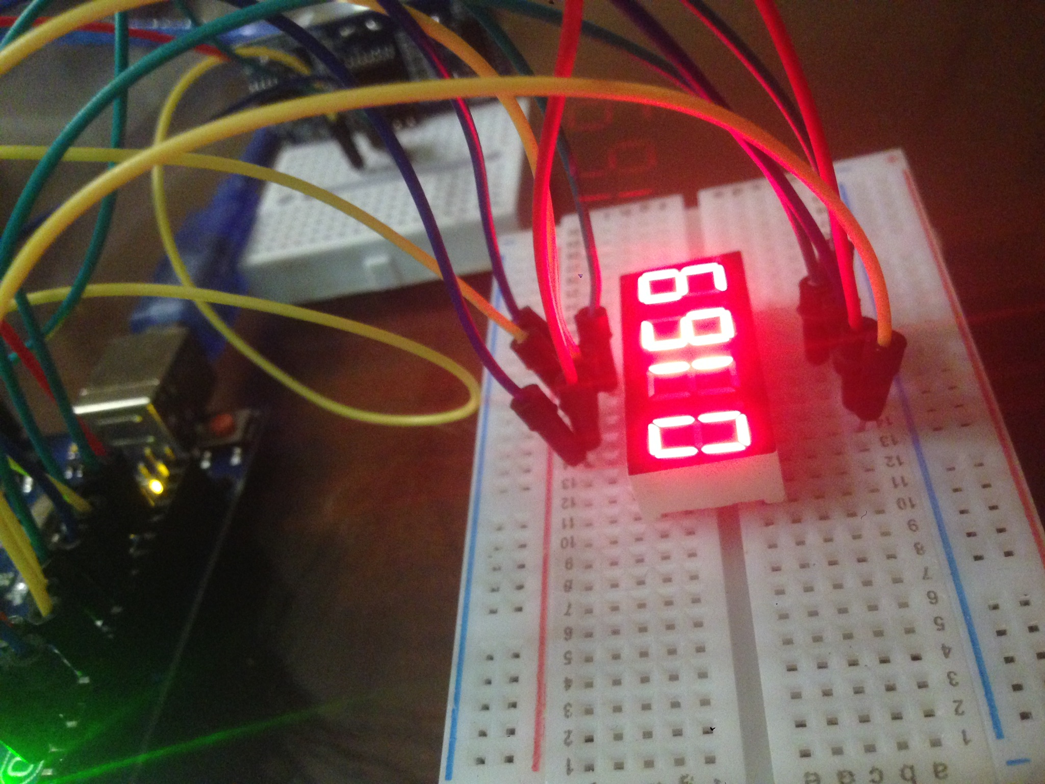 Arduino Sonic Meter / Dynamic Display | Trybotics