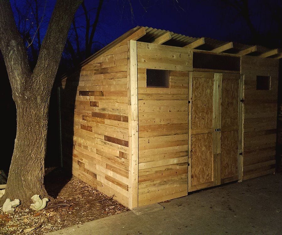 how to make a goat barn from pallets! the owner-builder