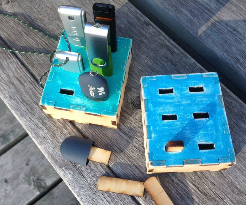 USB Flash Drive Lost and Found Box 8 Steps (with Pictures