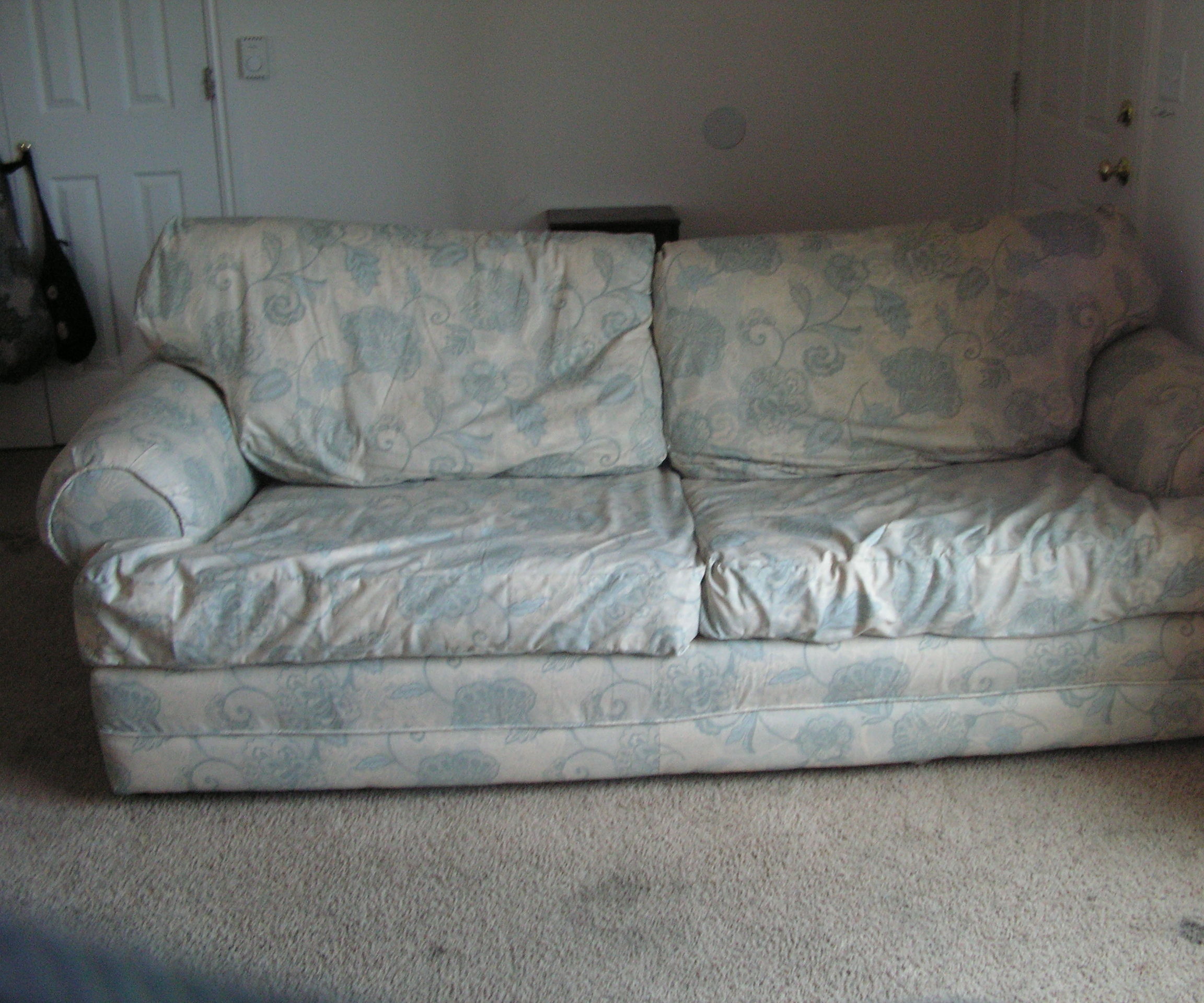 Reupholster Your Own Couch 4 Steps With Pictures Instructables