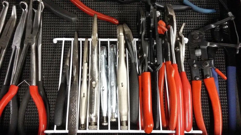 The 1 Pliers Rack 3 Steps (with Pictures)