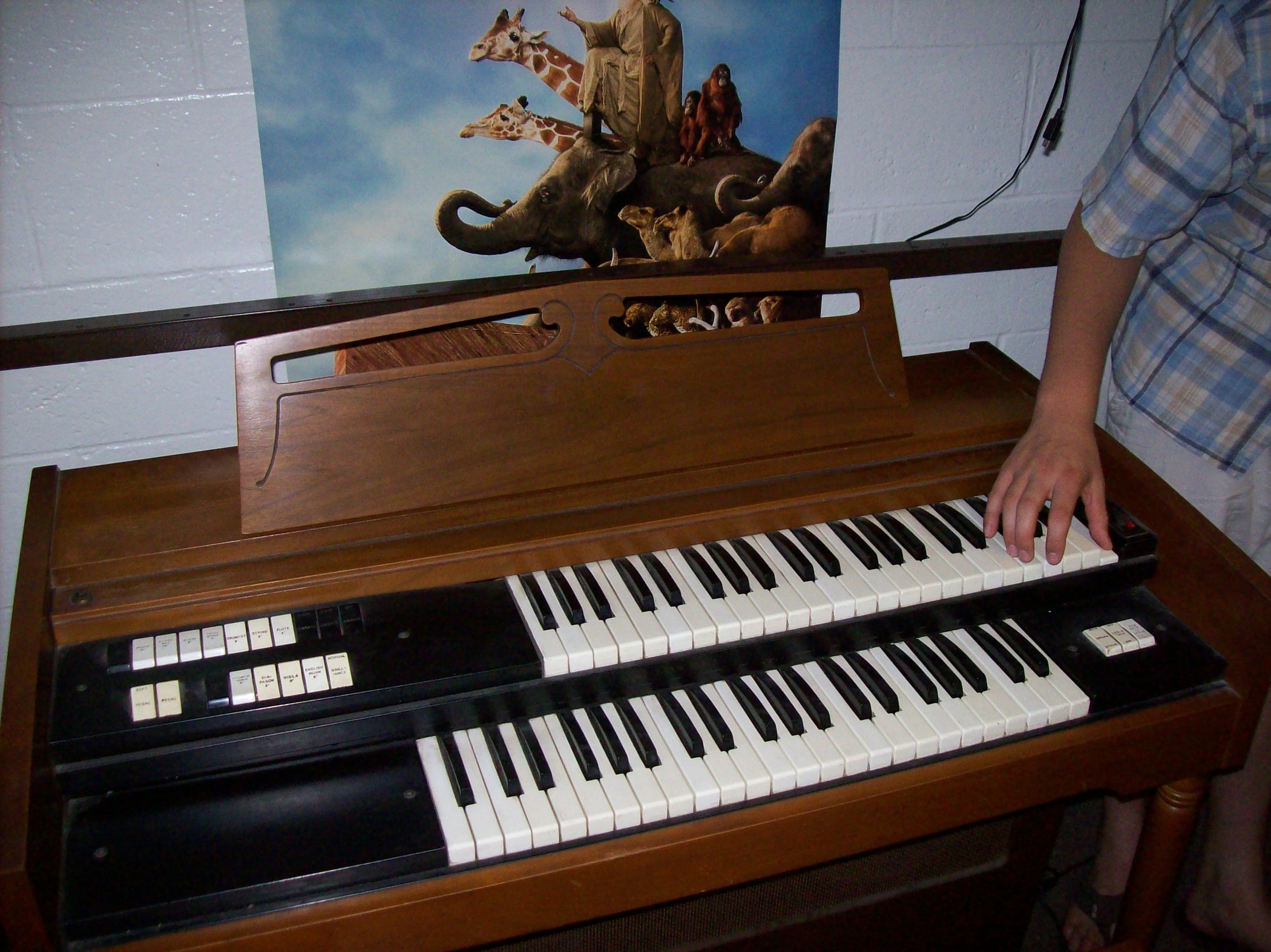 Repairing an Electronic Organ 8 Steps (with Pictures) Instructables