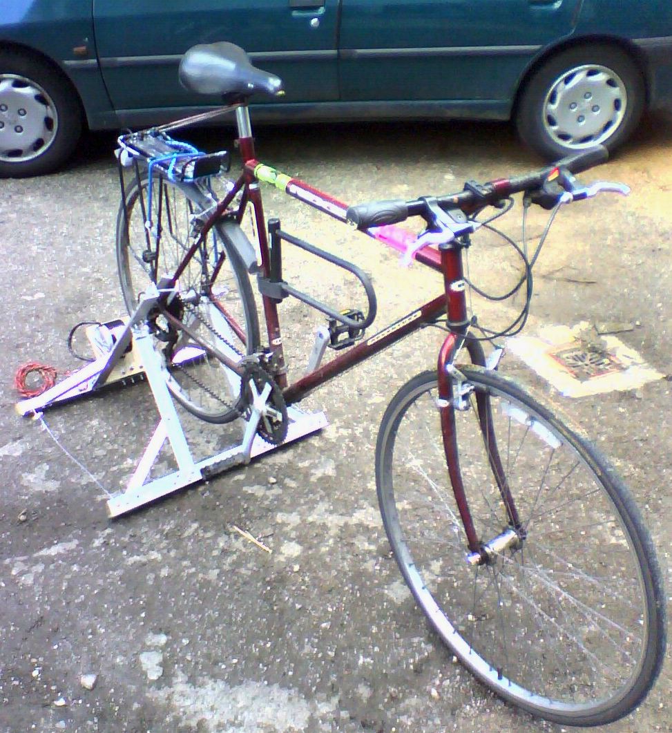 'Nowelding' Pedal Generator Stand 13 Steps Instructables