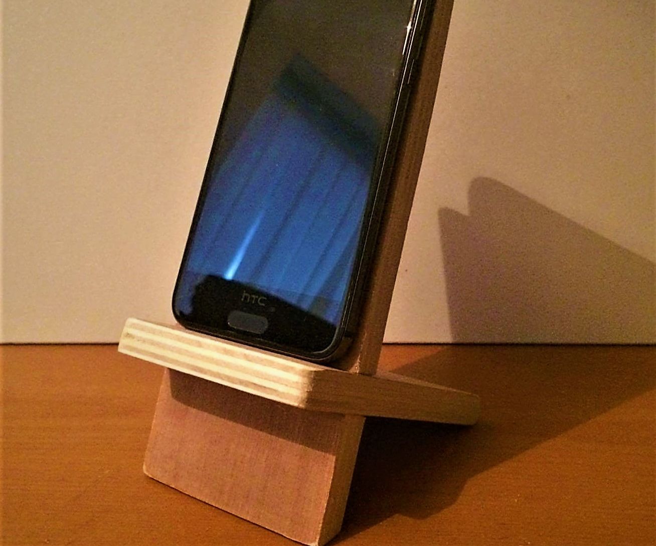 Deck Chair Phone Holder 3 Steps (with Pictures) Instructables