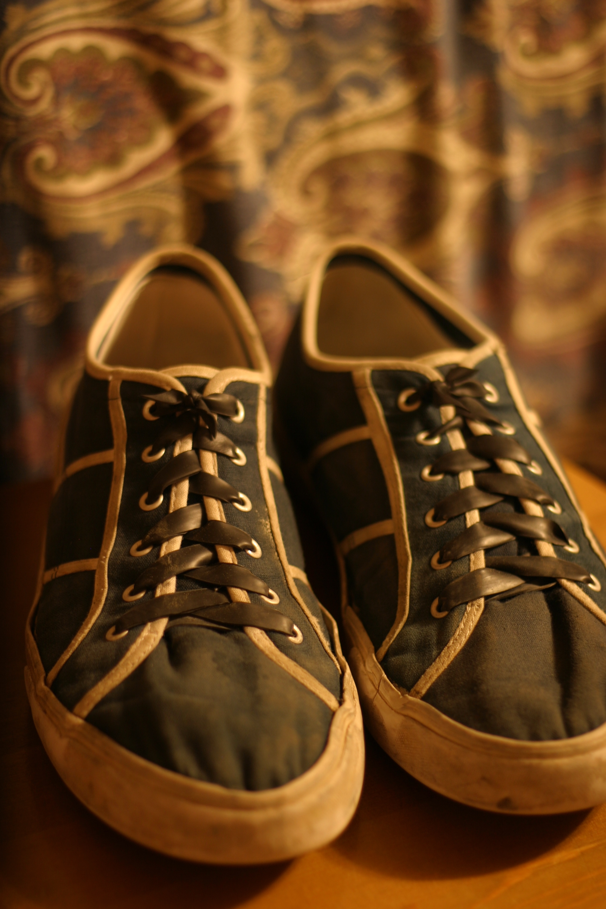 indoor slip on shoes