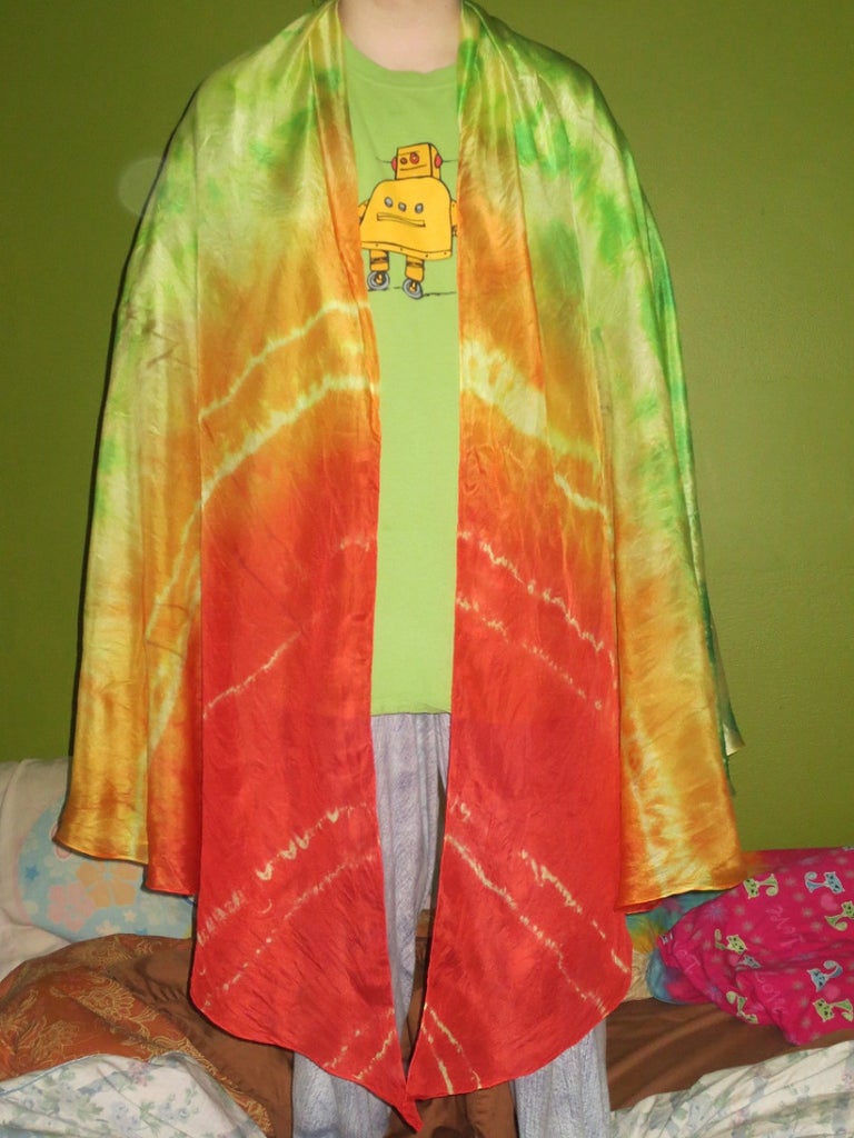 Rainbow TieDye Silk Wrap 6 Steps (with Pictures)