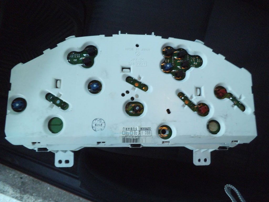 Replace Instrument Panel Lights on 2000 2007 Subaru Impreza 4 Steps