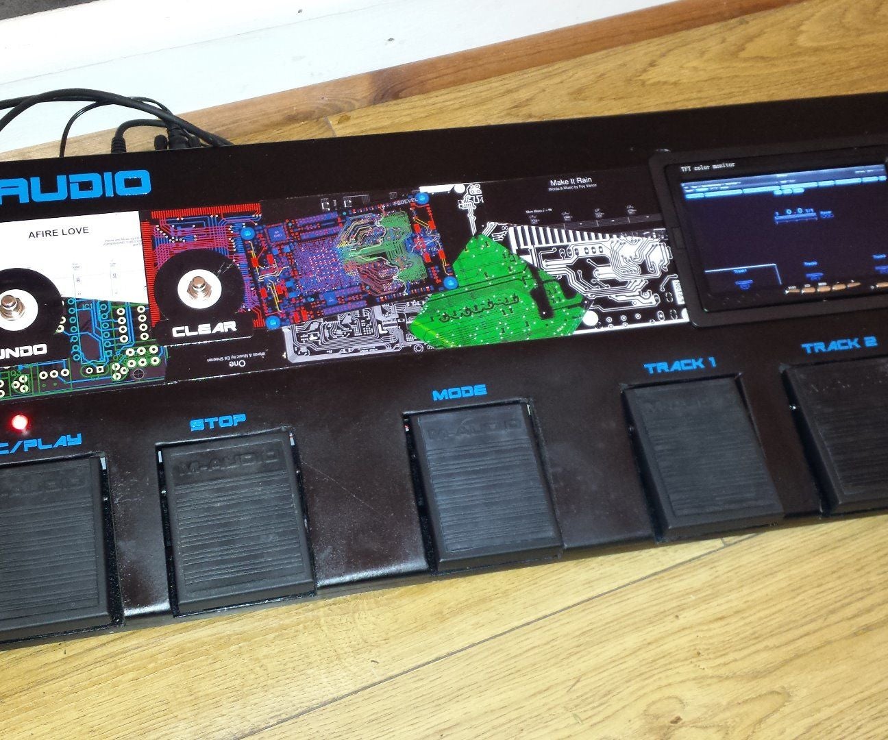 DIY Chewie Monsta (Ed Sheeran) Loop Pedal 5 Steps Instructables