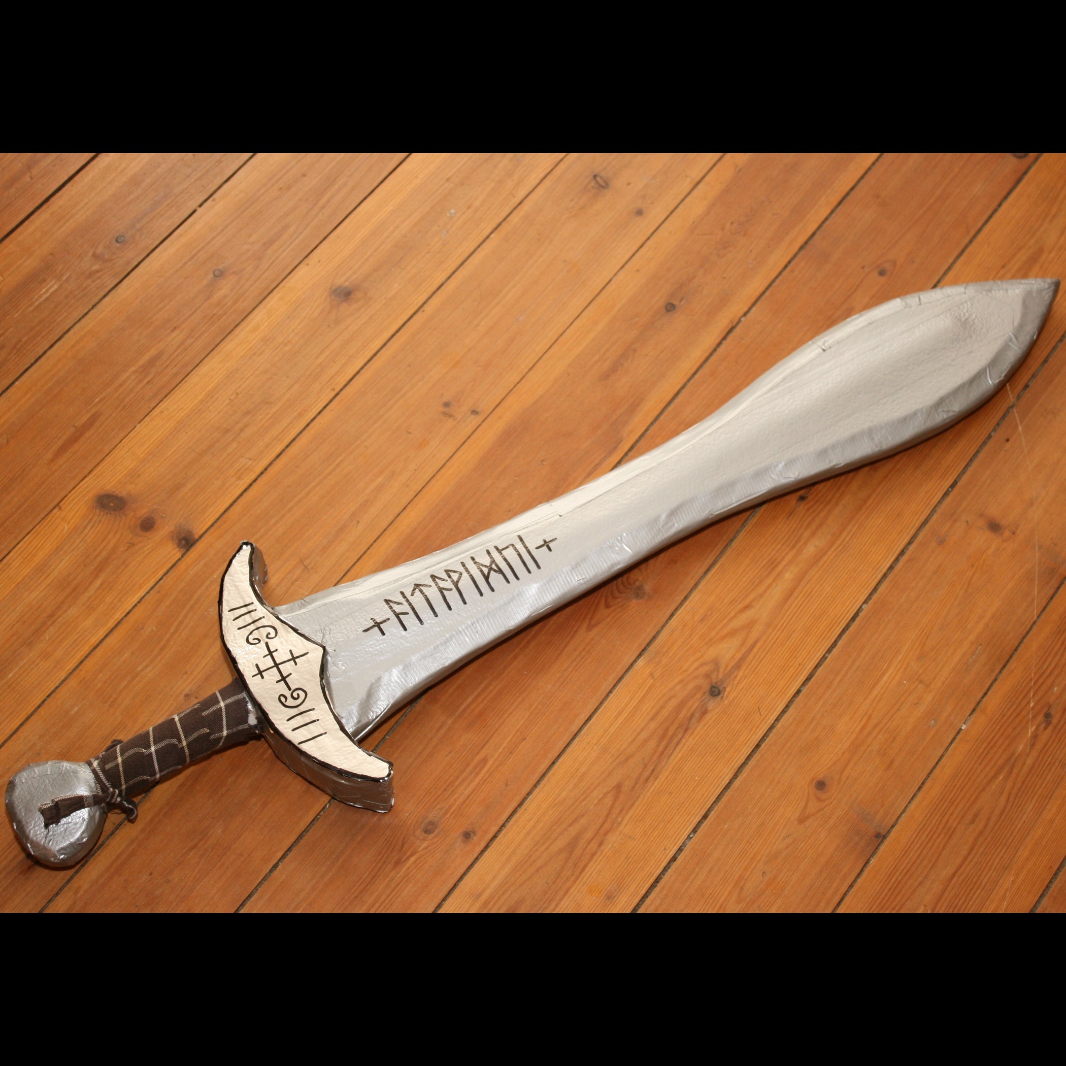 How to Make a Duct Tape Sword 11 Steps (with Pictures) Instructables