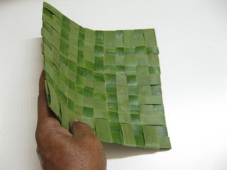 How To Weave A Small Mat From Coconut Leaves 4 Steps With Pictures Instructables