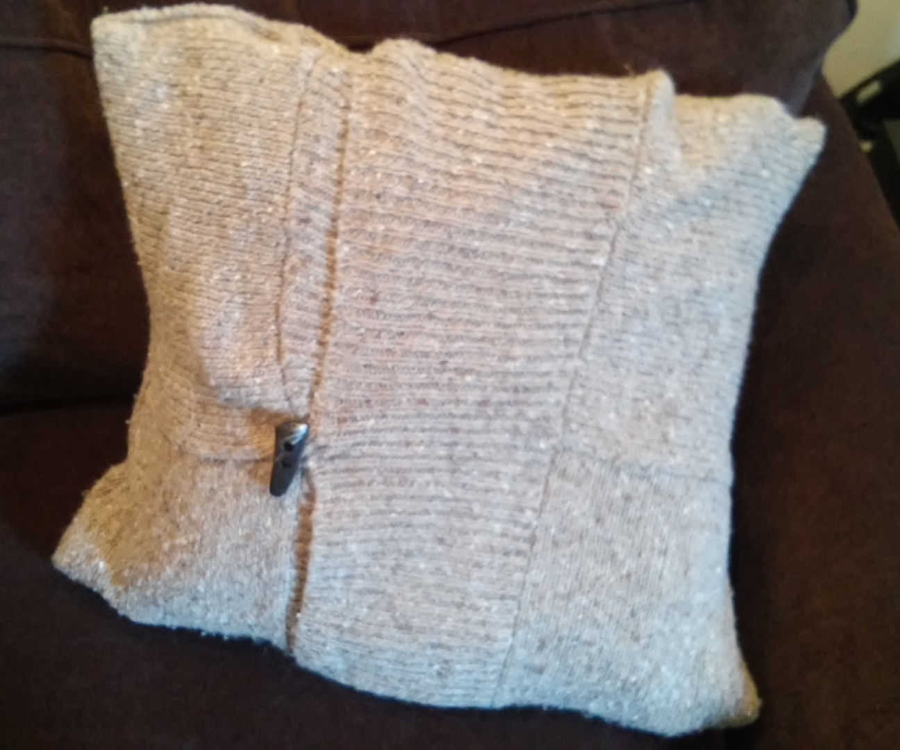 Pillow Cover From Old Sweater 6 Steps With Pictures