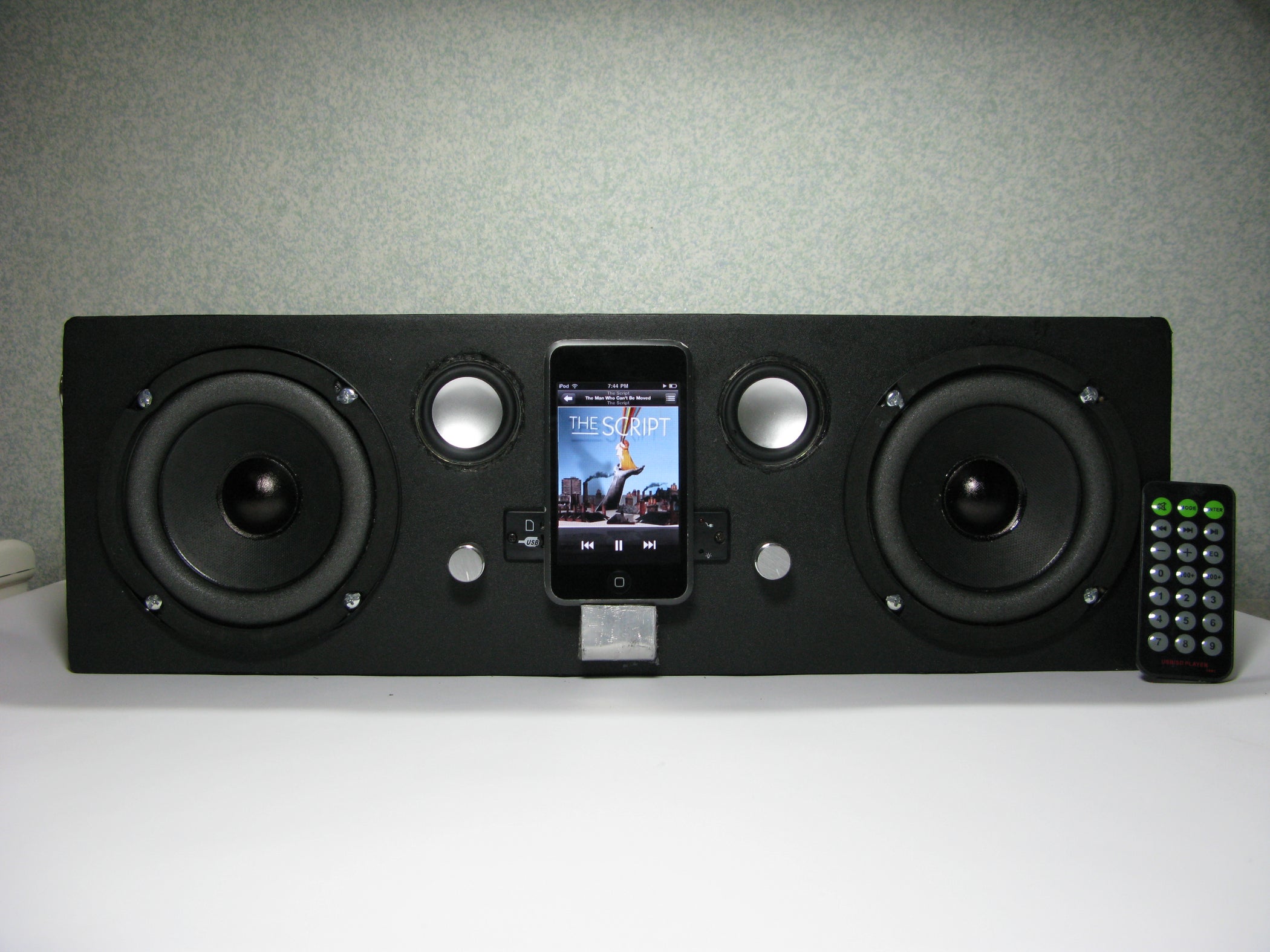 DIY Portable Boombox (from SCRATCH!) 18 Steps (with Pictures