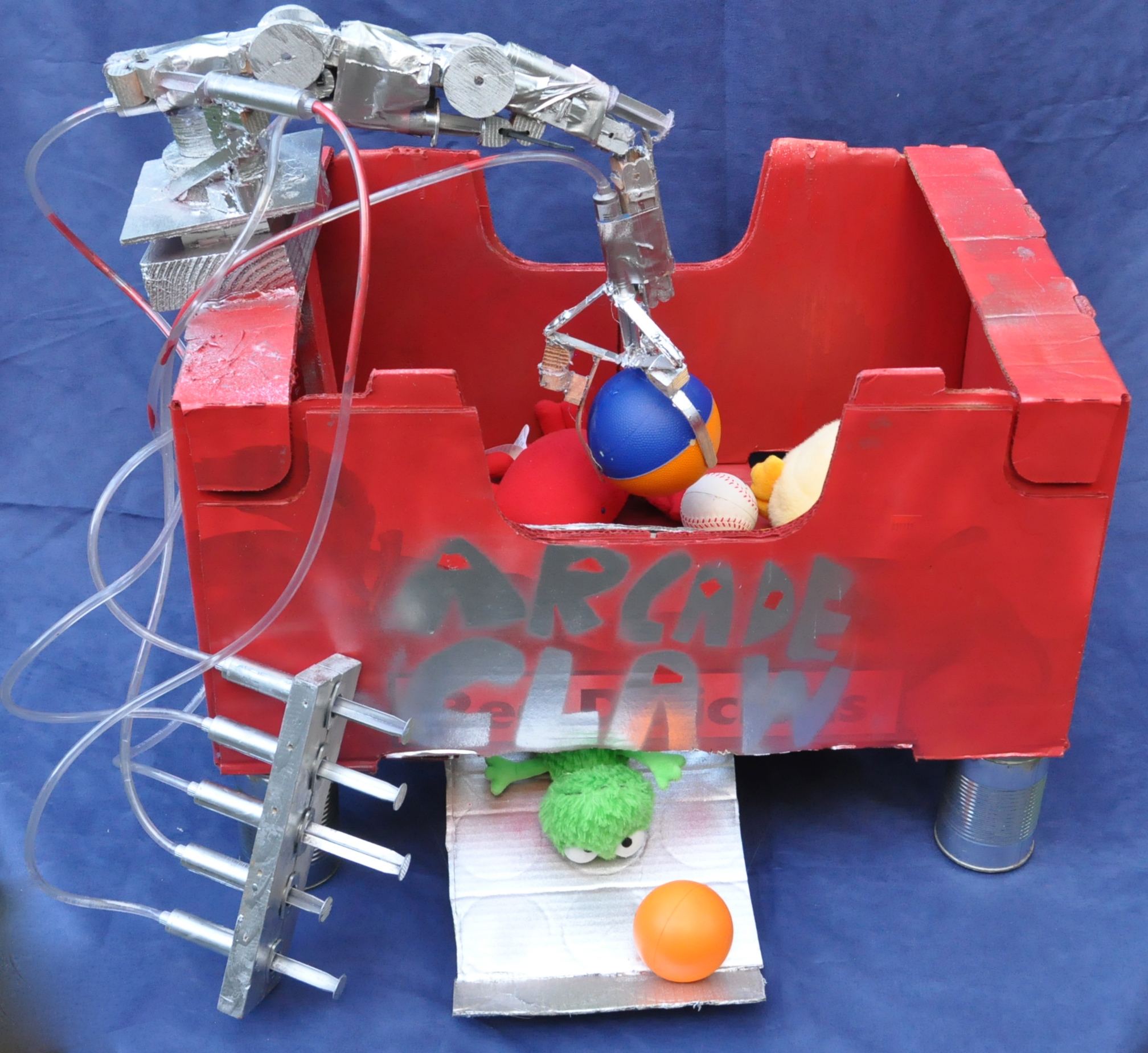 Hydraulically Powered Arcade Claw 6 Steps (with Pictures) Instructables