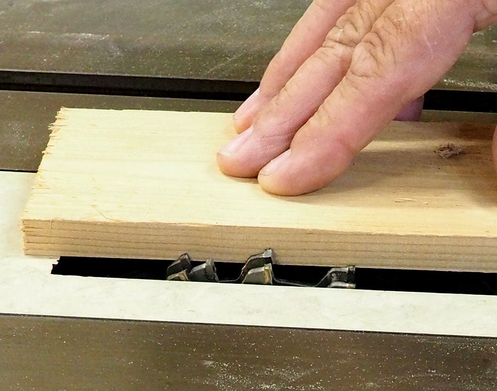 Settingup a Stacked Dado Blade 10 Steps (with Pictures)