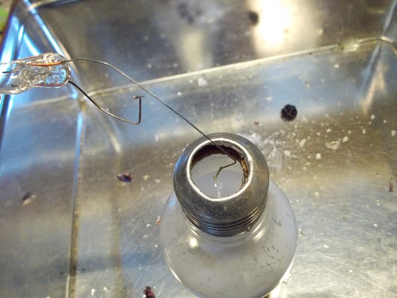 How to Open a Light Bulb Without Breaking It Trybotics