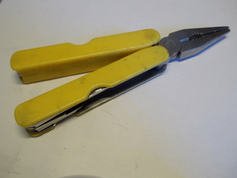 How to Open a Light Bulb Without Breaking It Trybotics