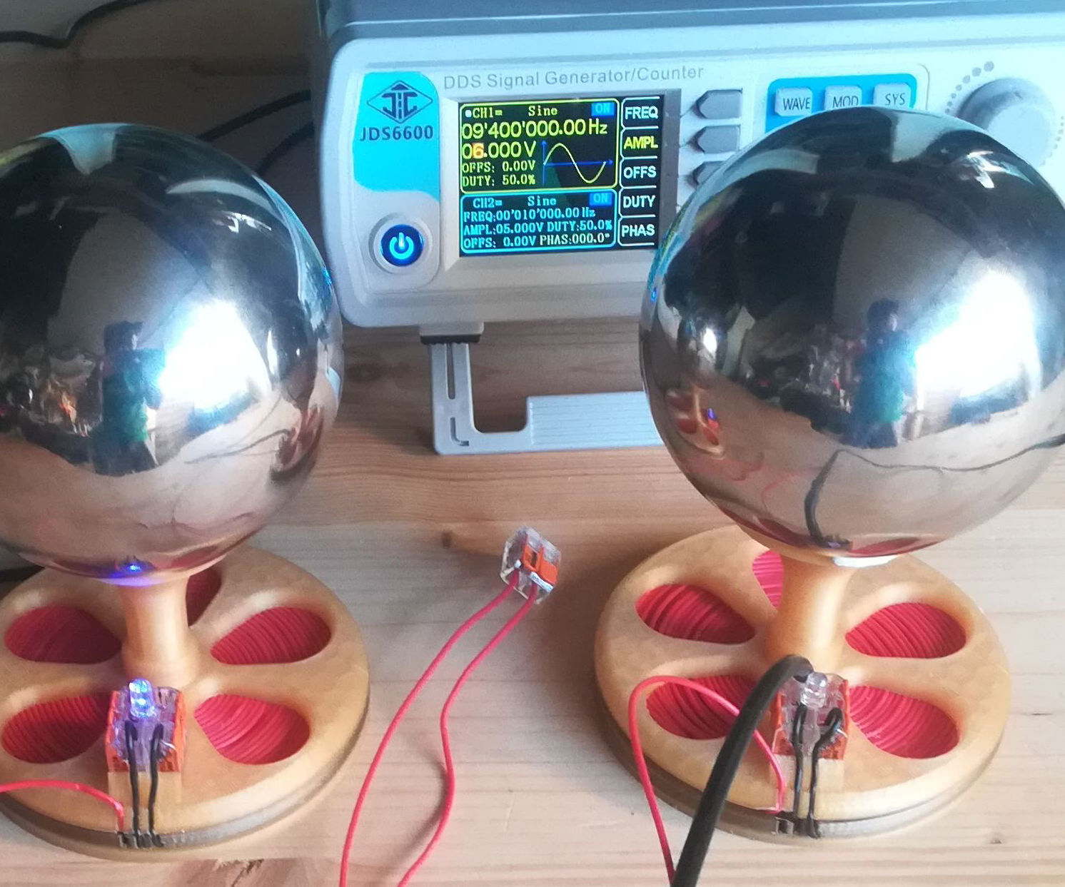 Energy Transfer With Two Tesla Coils 7 Steps (with Pictures