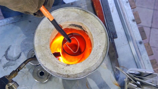 Homemade DIY Metal Foundry - How to Melt Aluminum and Create a