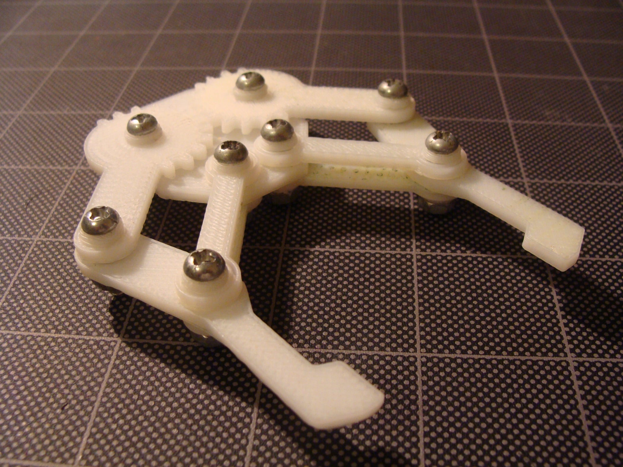 Simple Robot Claw Instructables