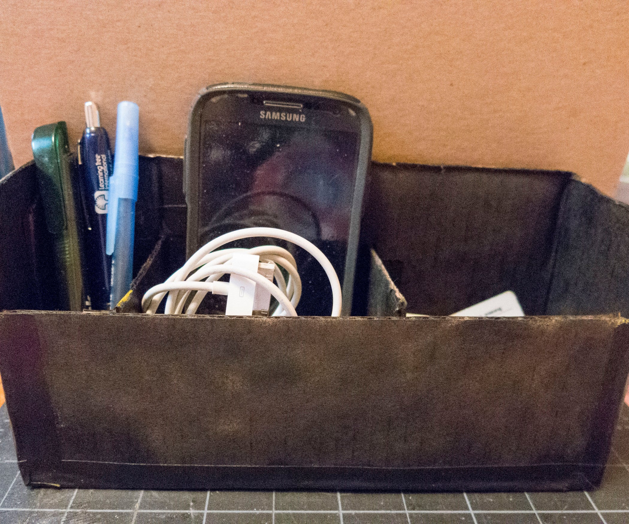 Simple Compact Cardboard Organizer 3 Steps Instructables