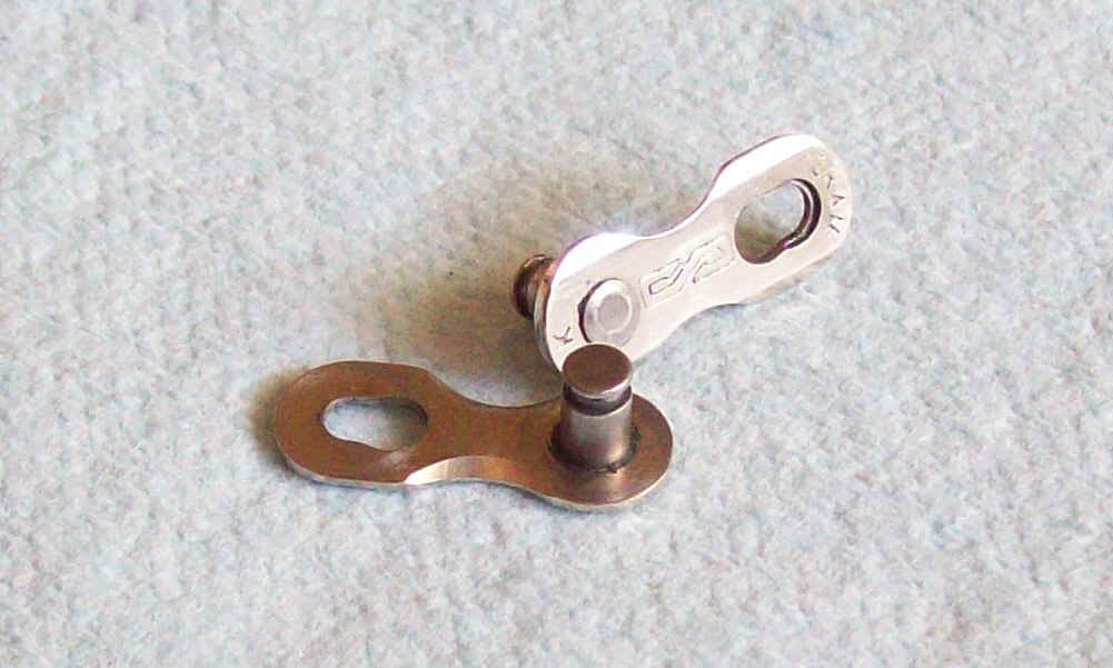 Bike Chain SRAM Powerlink Removal 3 Steps (with Pictures