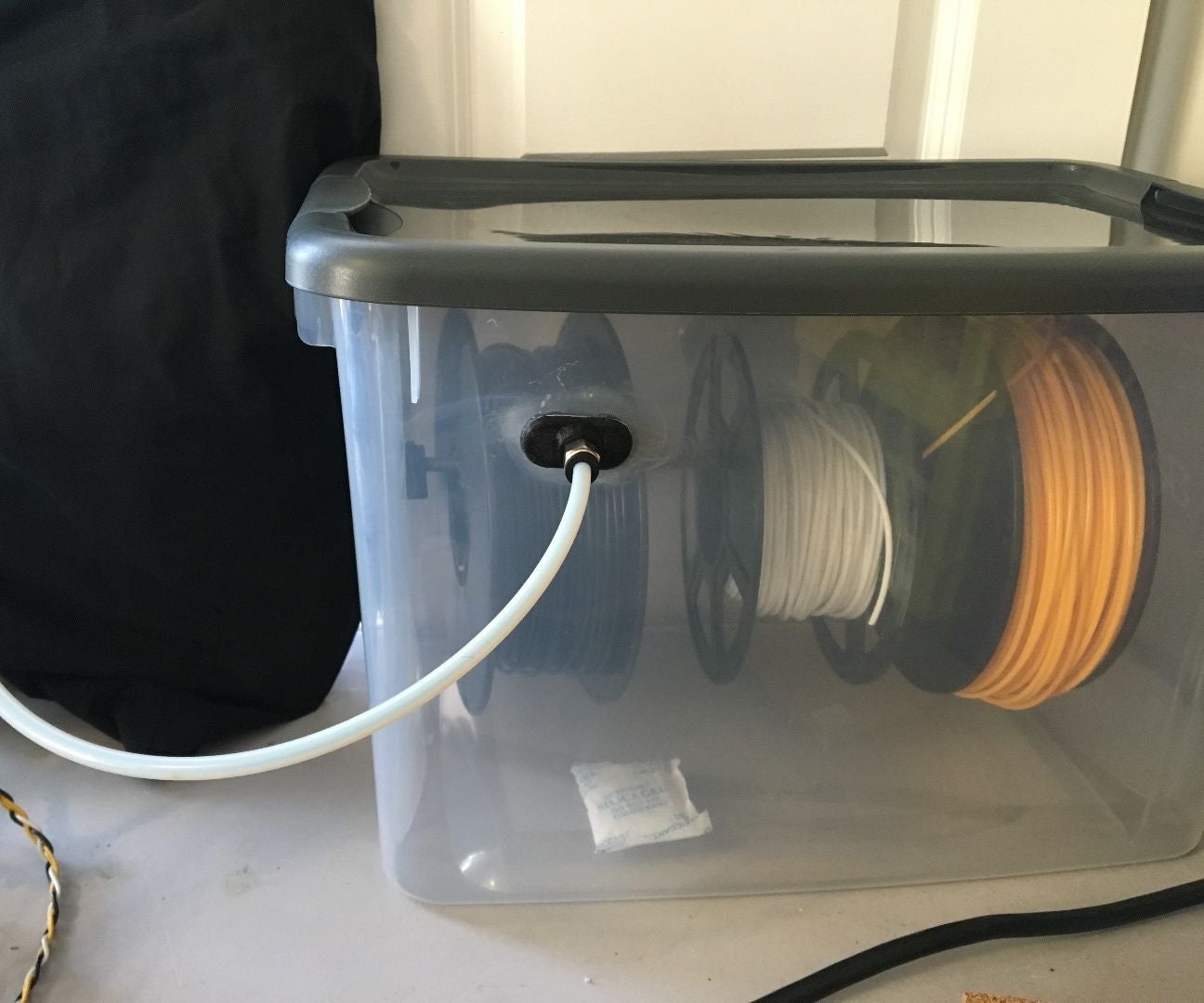Airtight Dry Box for 3D Printer Filament 6 Steps (with Pictures