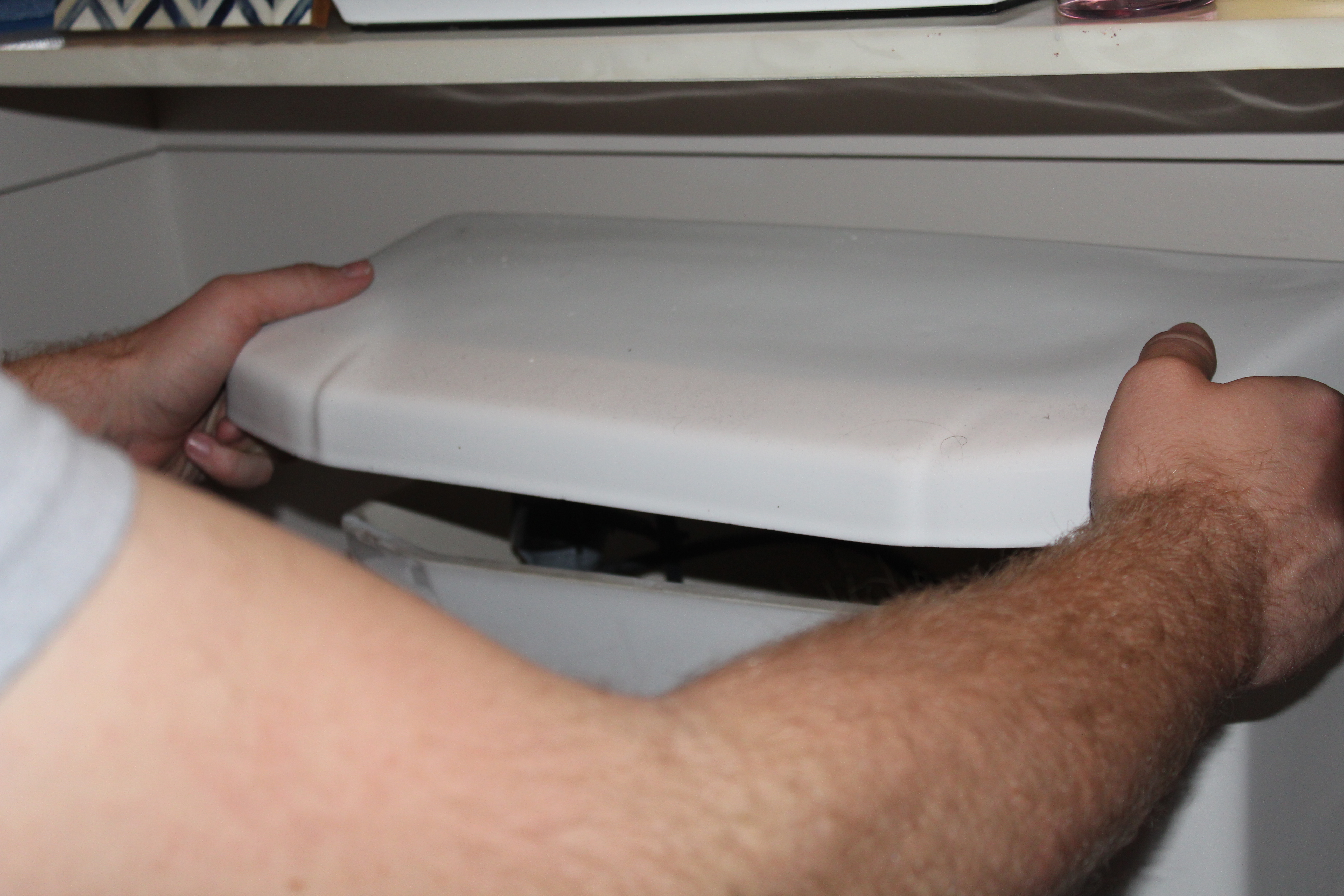 Replacing a Broken Toilet Flapper 8 Steps (with Pictures)