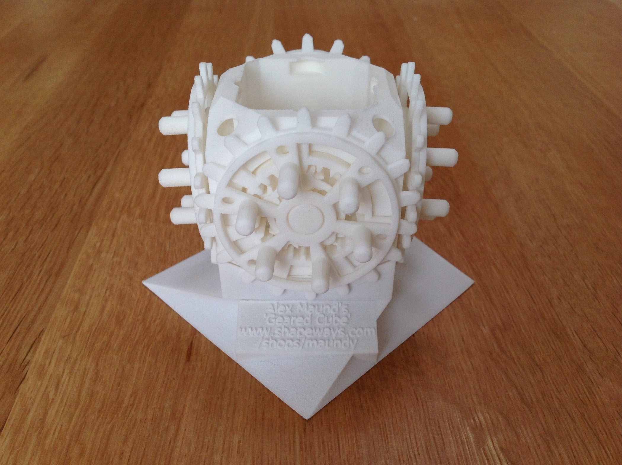 3D Printing Moving Parts Fully Assembled - 28-Geared Cube : 3 Steps