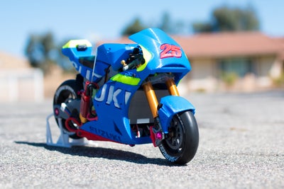 16 Suzuki Gsx Rr 1 8 Racing Rc Motogp 26 Steps With Pictures Instructables