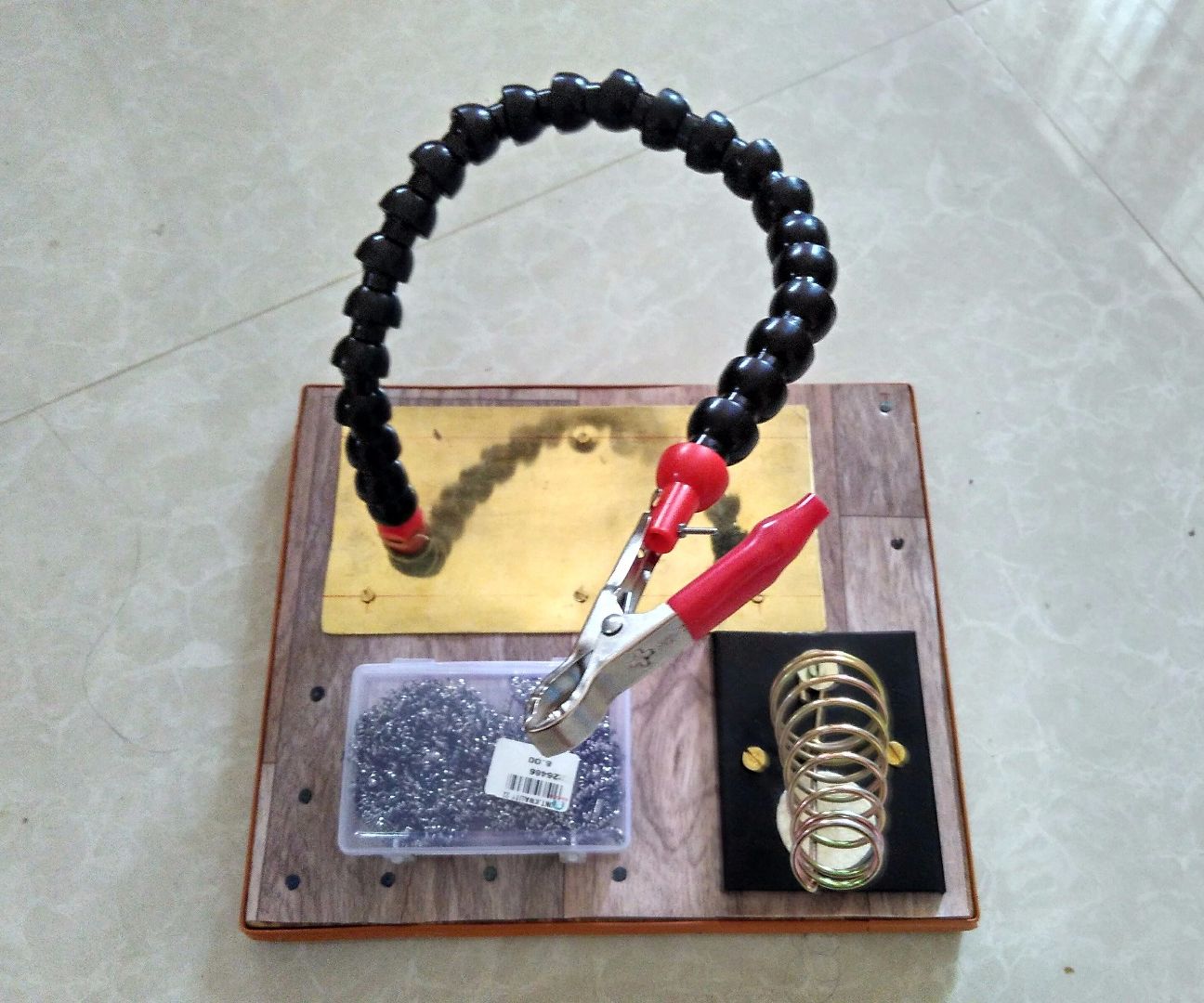 DIY Third Hand for Soldering 7 Steps (with Pictures) Instructables