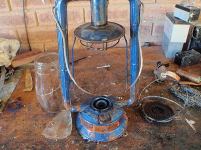 Electrifying an Antique Oil or Kerosene Lamp : 7 Steps - Instructables