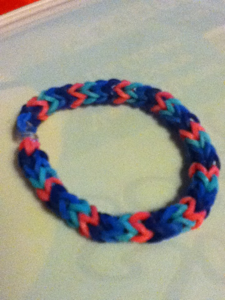 Rainbow Loom Bracelet Without Loom : 5 Steps - Instructables
