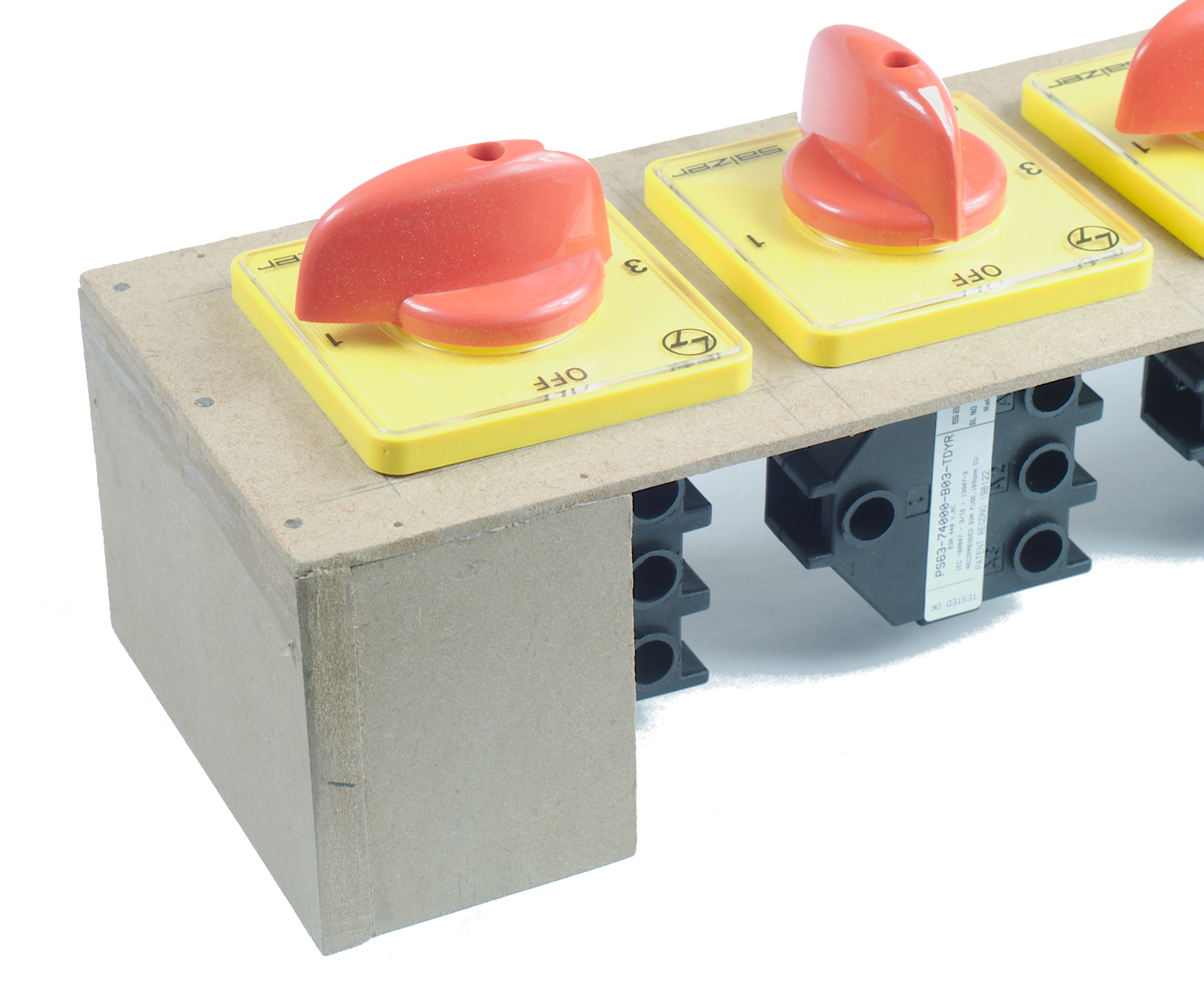 Manual Phase Changing Switch (63 Amp) 4 Steps (with Pictures